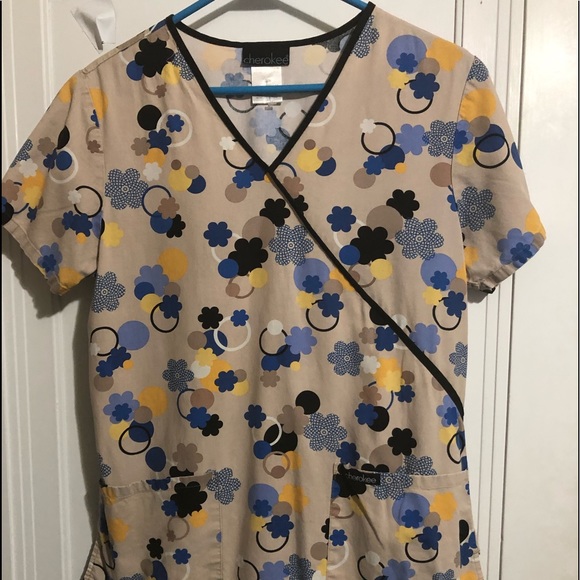 CHEROKEE HOSPITAL SCRUB SMALL - Picture 1 of 8